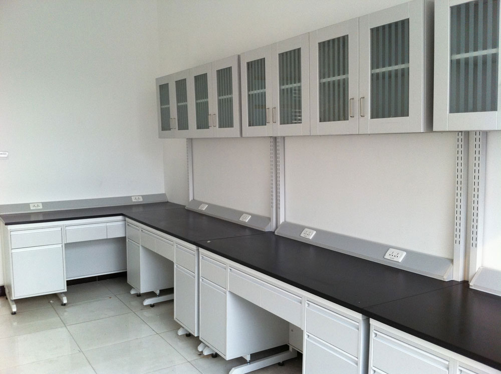 鋼木實(shí)驗(yàn)臺(tái)、化學(xué)實(shí)驗(yàn)臺(tái)、邊臺(tái)、中央實(shí)驗(yàn)臺(tái)、生物實(shí)驗(yàn)臺(tái)