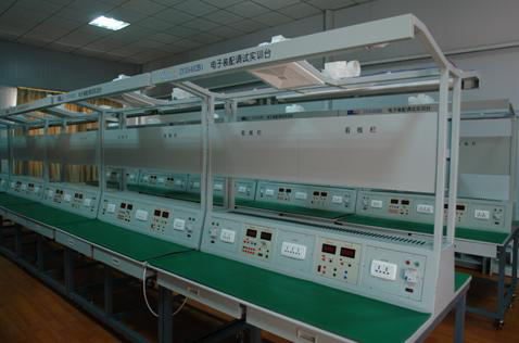 無(wú)線電調(diào)試工實(shí)訓(xùn)裝置|電子設(shè)備裝接工實(shí)訓(xùn)臺(tái)